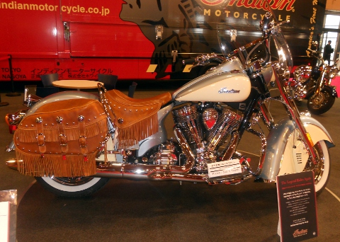 �C���f�B�A��